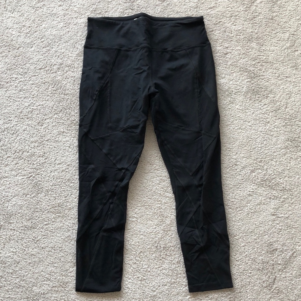 Black 3/4 Workout Leggings with Mesh Cut-outs